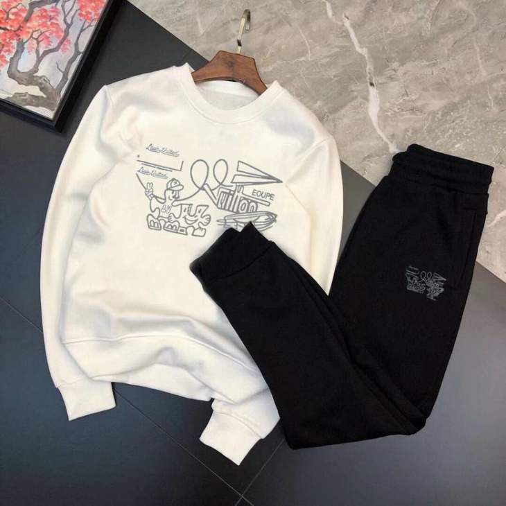 Picture of LV Sweater Suits _SKULVm-5xl40915